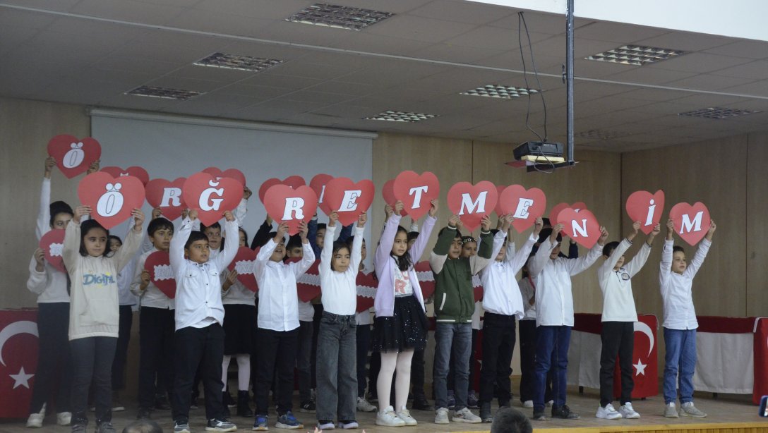 24 KASIM ÖĞRETMENLER GÜNÜ KUTLAMA PROGRAMI GERÇEKLEŞTİRİLDİ